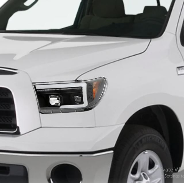 Headlight for Toyota Tundra 2007-2013