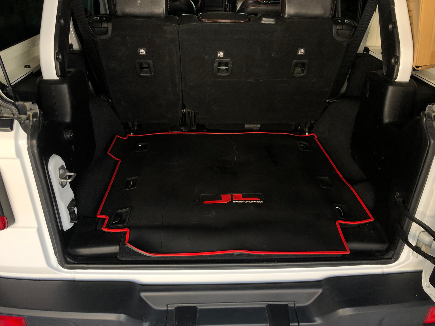 Tailgate Black Rubber Floor Mat for Jeep Wrangler 4 Door JL 2018-2023